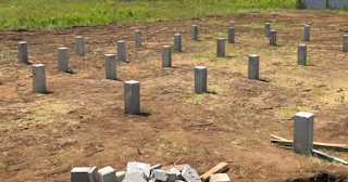 Фундамент на забивных жб сваях под ключ в Обнинске - фундамент из забивных железобетонных свай цена от 3186 руб/м2